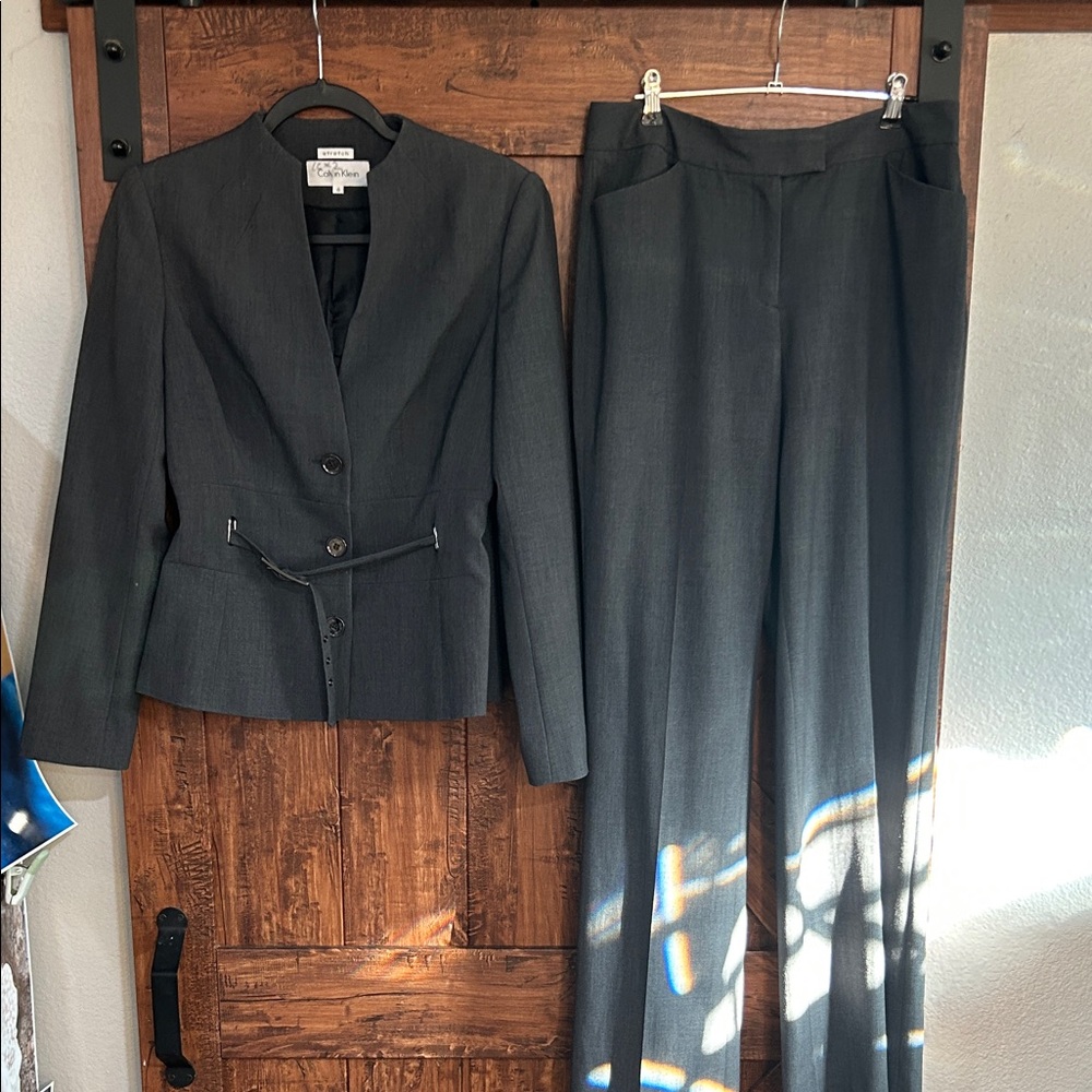 Calvin Klein Charcoal Gray Women's Two-Piece Pant Suit